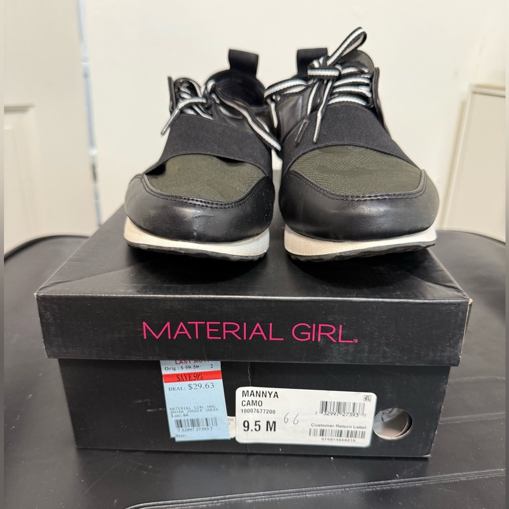Material Girl, size 9.5, color, black, and green.